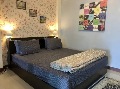 เดอะลอนดอนทีรูมแอนด์เกสเฮ้าส์