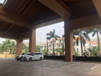 Jinshi International Hotel - parking