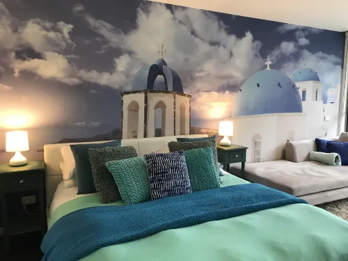 Lorne World Featured Photos