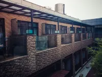 Yueting Hotel Selected (Nantong Gongnong North Road) - Airport Shuttle