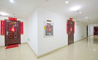 Spring Apartment (Fushun Wanda Branch)