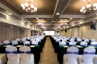 Vienna International Hotel (Haikou Old Town High-speed Railway Station) Hotels in Chengmai
