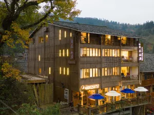 Zizai Shanju Yeshe Chain Inn