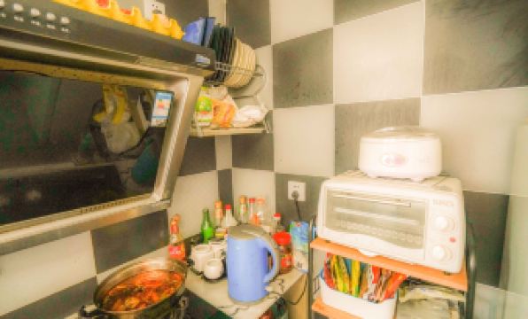 MONSTER B&B - Housity