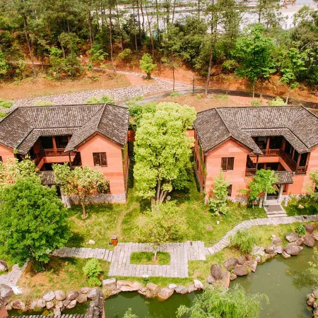 Longquan Senbo Longyuanyi Homestay