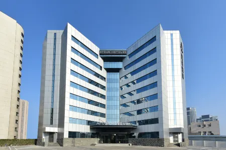 Atour Hotel Tianjin Binhai First Avenue Отели рядом с достопримечательностью «Taida Financial Plaza E3AB»