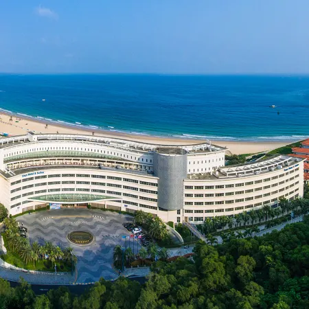 Days Hotel & Suites by Yangjiang