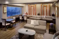 曼谷湄南河畔華美達廣場飯店 - 酒吧