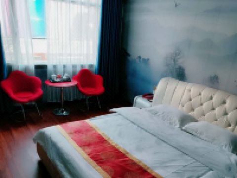 临夏维纳斯酒店 - 轻奢主题大床房