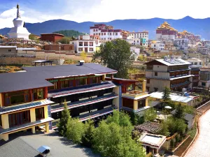 샹그릴라 松賛 뤼구 호텔