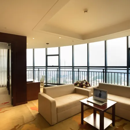 Nayong Hotel