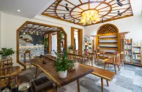 Shui Zhi Pan Lake View Inn