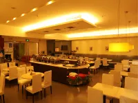 Zhanghe Hotel (Changzhi Municipal Government South Yard Cheng Huang Temple)