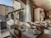 Hotel & Restaurant Casolare le Terre Rosse Hotels in San Gimignano