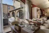 Hotel & Restaurant Casolare le Terre Rosse Hotels in San Gimignano