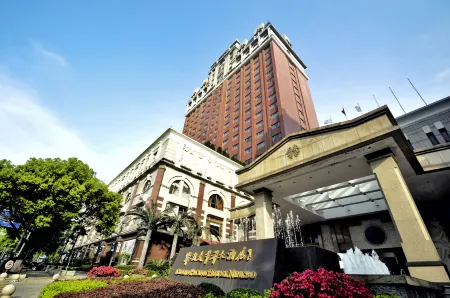 Grand Pacific Hotel Отели рядом с достопримечательностью «Longquan Mountain of Yuyao»