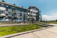 Renshou Heilongtan Yunna Resort Hotel Hotels near Heilongtan China Railway Fanmu Music Park