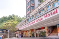 Kaitai Holiday Hotel