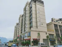 Zhenxiong Tianrui Hotel