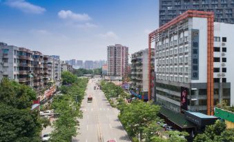 Paco Hotel (Guangzhou Jiantai Road Metro Station)