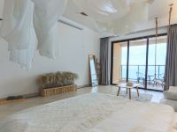 惠东双月湾越景度假公寓 - 豪华全海景主题大床房