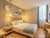 东方圣达文化酒店(北京南锣鼓巷步行街店) - 轻奢舒适大床房