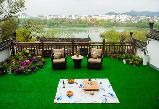 Peng Lai Ju Homestay Hotel Overview