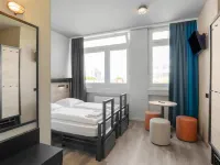 إي آند أو فرانكفورت غالوسفارت Hotels near ريبشتوكباد