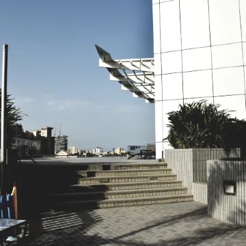 Tamani Marina Hotel & Apartments