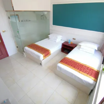 Longhu Holiday Hotel (Branch 2)