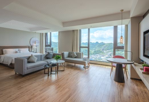 미드레벨 호텔 전경