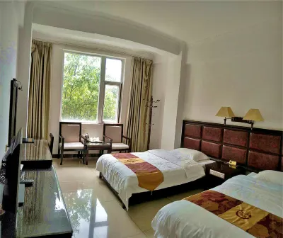 Tengchong Xiongfeng Hotel Hotels near Dieshuihe Waterfall