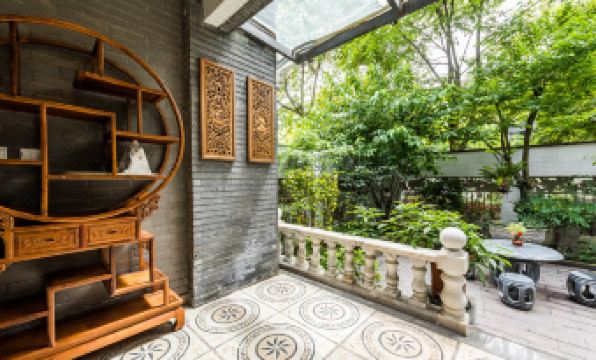 Qingchengshan Huajun Holiday Villa (Qianshan High-speed Railway Station)