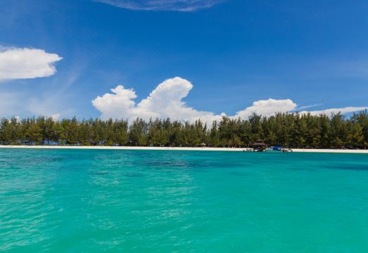 수테라 만타나니 리조트 객실