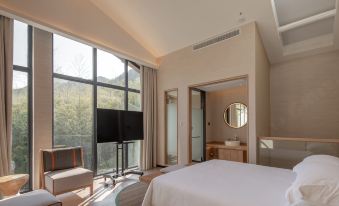 Renli Xinbo Mogan Hot Spring Resort