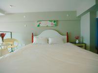 青岛海上海景度假公寓 - 无敌海景复式家庭房