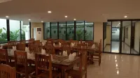 PM Hotel Hotels in Vang Vieng