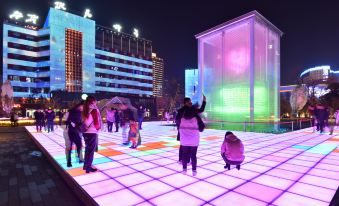 Hanting Hotel (Xi'an Keji Road Subway Station)