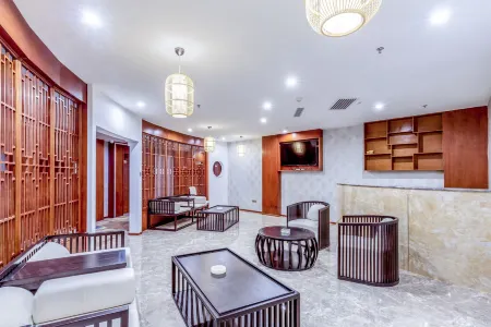 Haorong Business Hotel (Ejinaqi Museum)