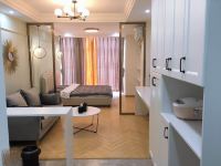九江黑色小金子公寓 - 舒适简约一室大床房