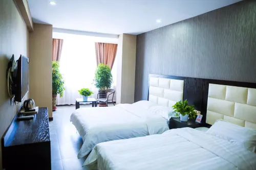 Jinfeng Hotel (Zhongwei Passenger Transport Terminal Branch) - 2 ดาว