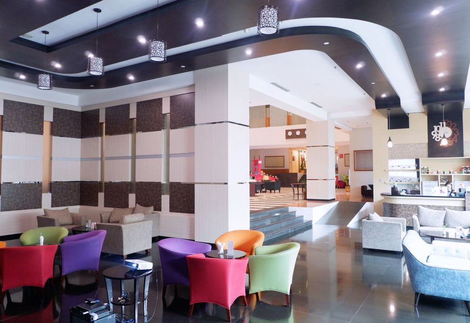 3. 더 다이라 호텔..