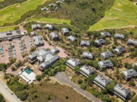 ペズラ ネイチャー リトリート クニスナのホテル