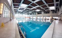 Wyndham Xinyang Downtown - Pools