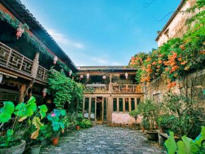 Fengle Caotang Inn