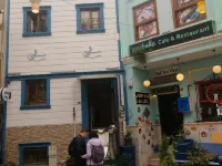 Seahouse Suites โรงแรมใกล้ตลาด Arasta Bazaar