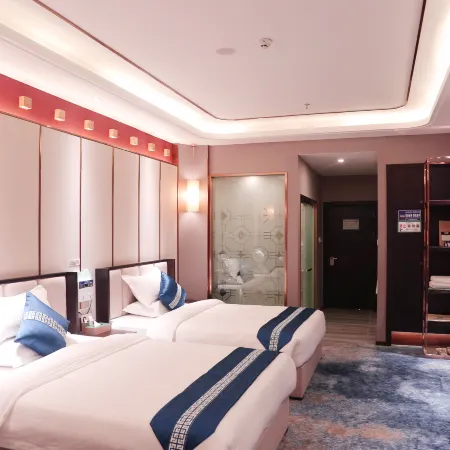Four Seasons Oxygen Hotel Bomi