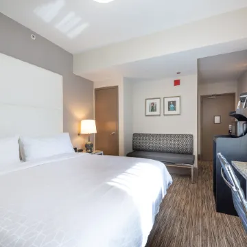 Holiday Inn Express CHICAGO - MAGNIFICENT MILE by IHG