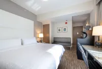 Holiday Inn Express Chicago - Magnificent Mile