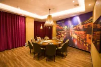New Oriental Hotel